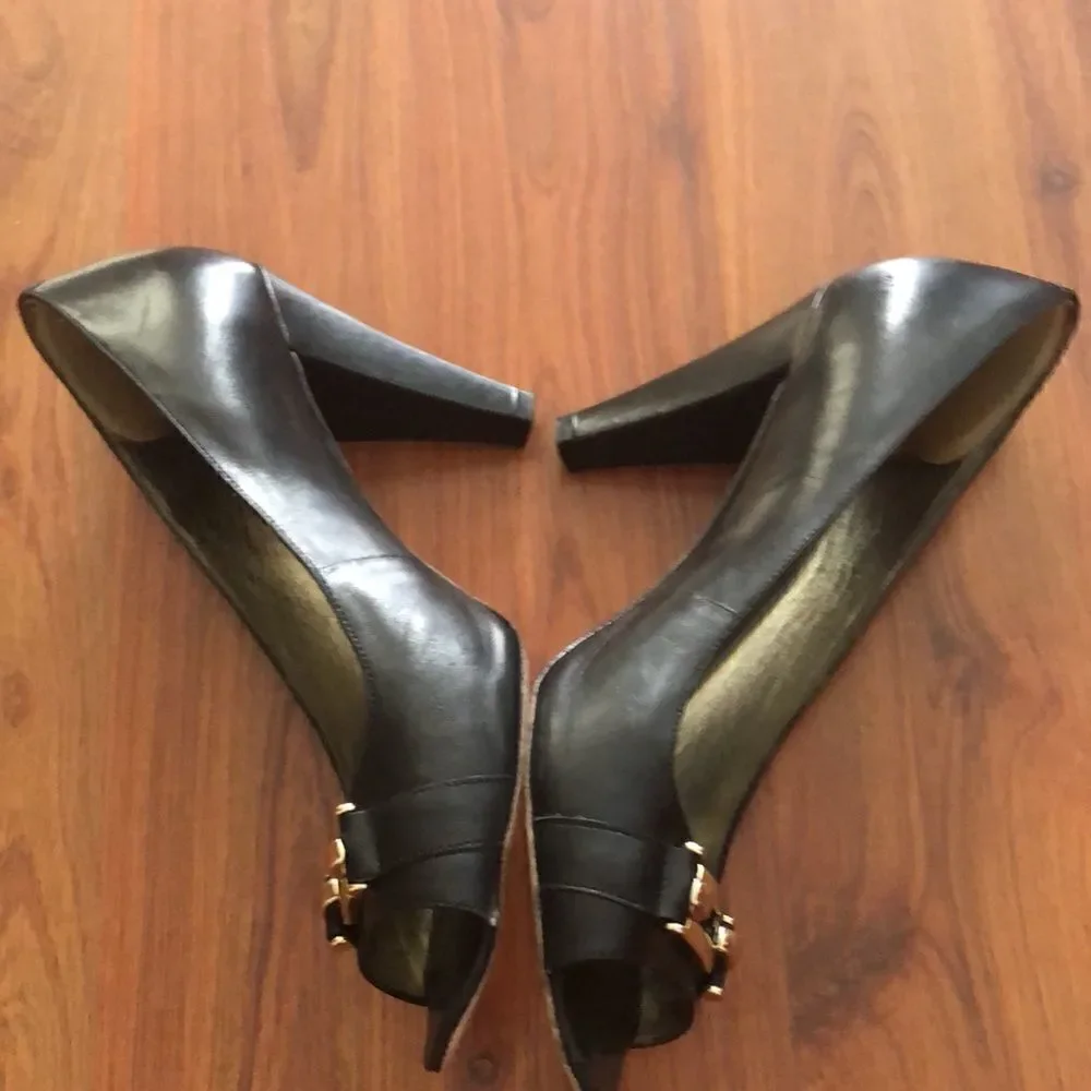 Banana Republic Black good peep toe heels 9